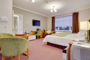 Guest Suite- click for photo gallery